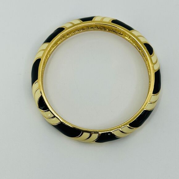 J. Crew Bangle Bracelet Black White Enamel Criss Cross Gold Tone .5" Wide - Picture 4 of 7